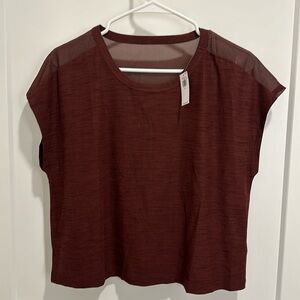 Brand new 2 Old Navy T-shirt w/ tags. Both are size medium. 2 different colors